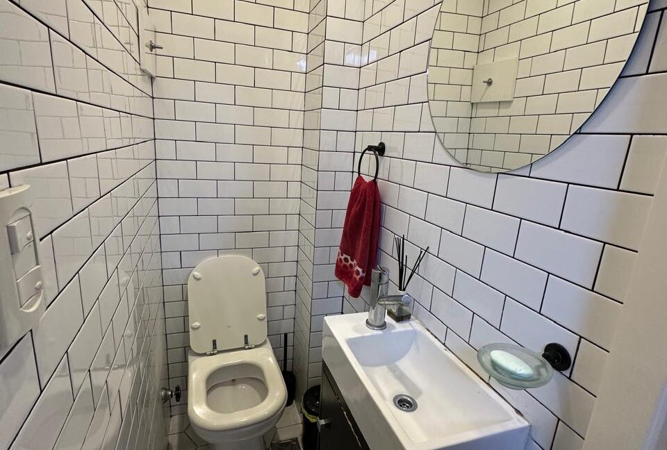 12 toilette
