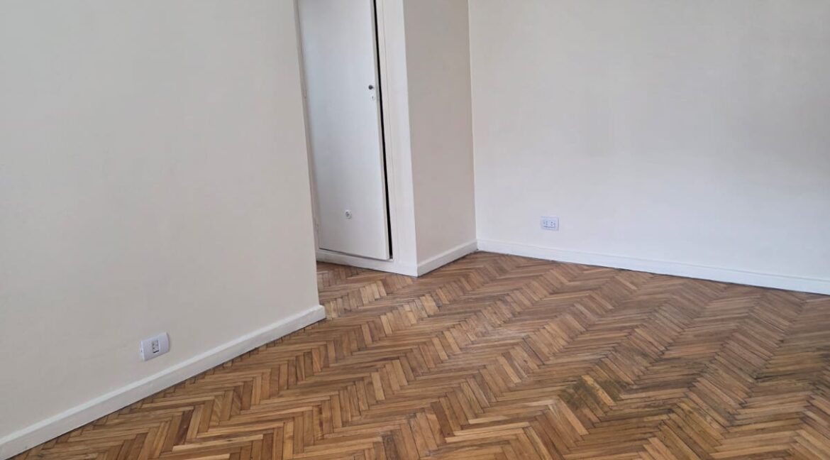 WhatsApp Image 2025-10-03 at 12.42.04