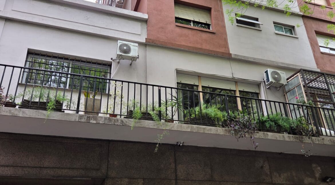 WhatsApp Image 2025-10-03 at 12.42.09 (1)